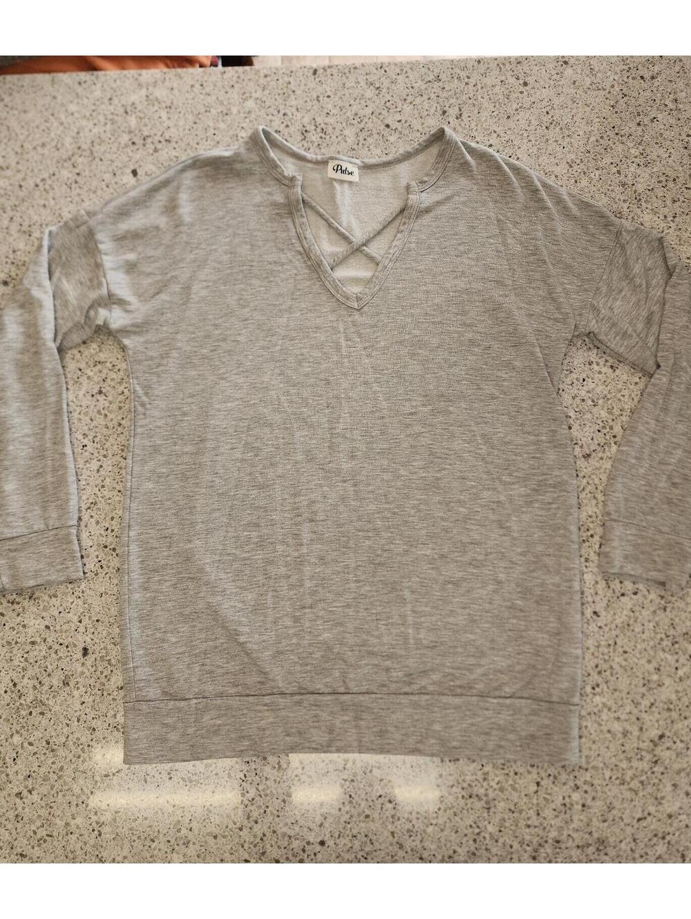 Shirt - Picture 4 of 8